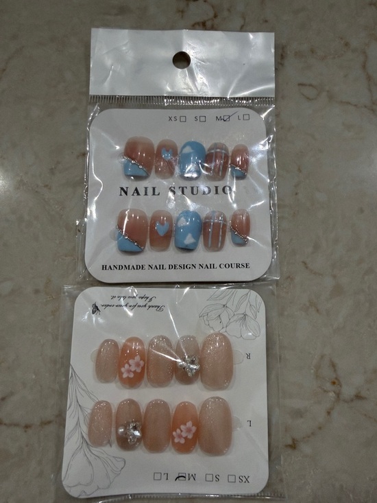 Other - Women’s Press-On Nails Set - Blue & Nude Floral Designs set of 2 size medium